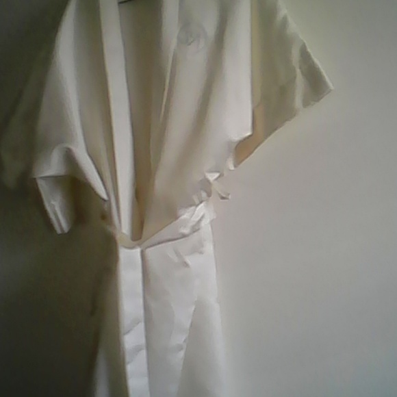 Saks Fifth Ave Satin Robe - Picture 4 of 7
